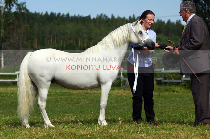 mettys_cherine_9251.jpg
